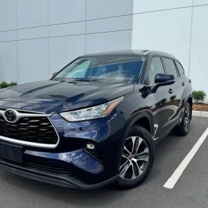 2020 Toyota Highlander – XLE Sport Utility 4D
